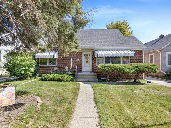 4330 South 5th STREET, Milwaukee, WI 53207