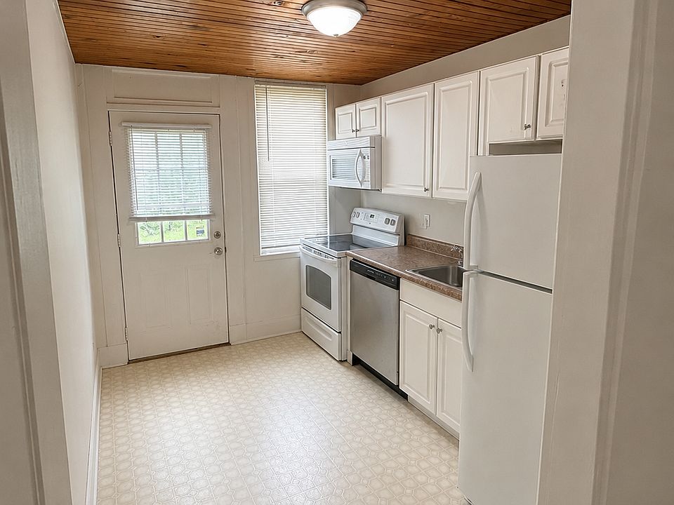 1st image of 2309 East Ave