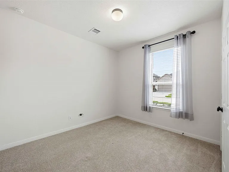 7627 Coral Key Dr — Photo 14