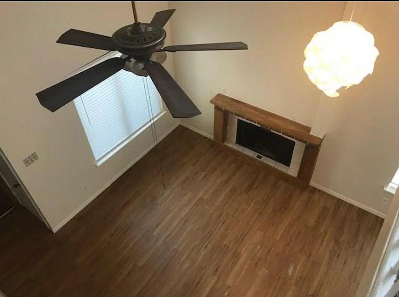 2 bed, 1302 sqft, $2,000 — Photo 3