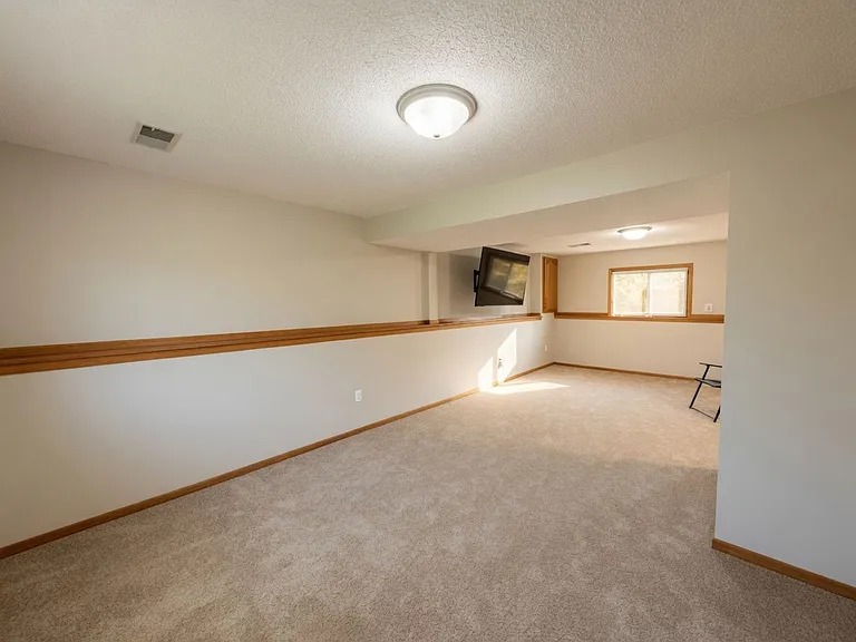 11379 Red Fox Dr N — Photo 18