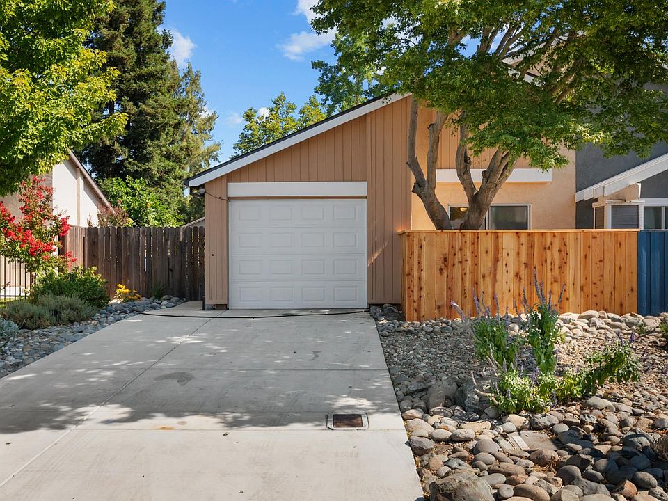 1st image of 1270 Pebblewood Dr
