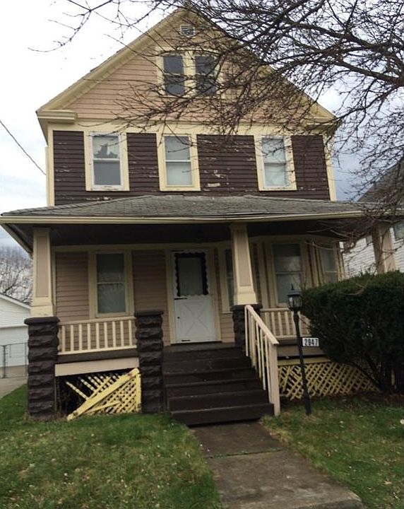 1st image of 2947 E 123rd St