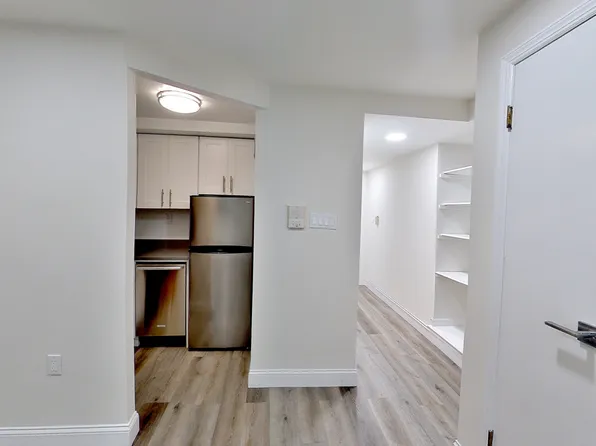 203 West 84th Street image 2 of 10