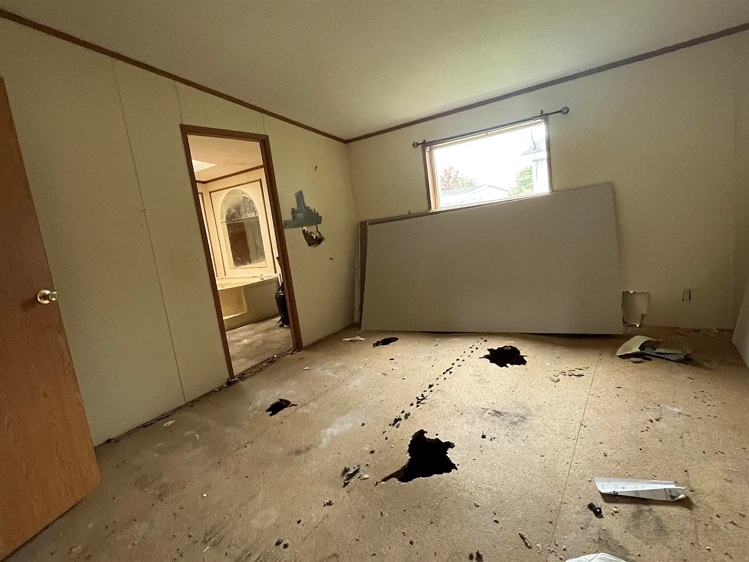 3 bed, $1,299 — Photo 3