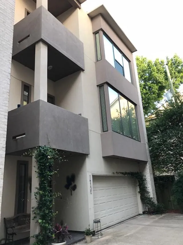 3 bed, 3.5 bath, 2392 sqft, $4,750 — Photo 4