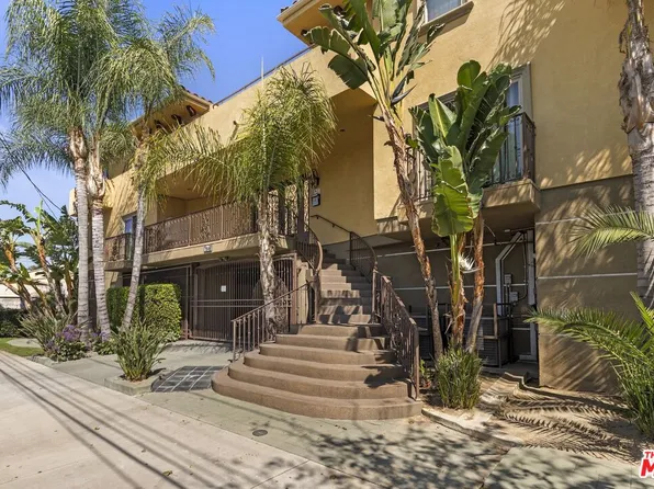 7348 De Soto Ave #108, Canoga Park, CA 91303