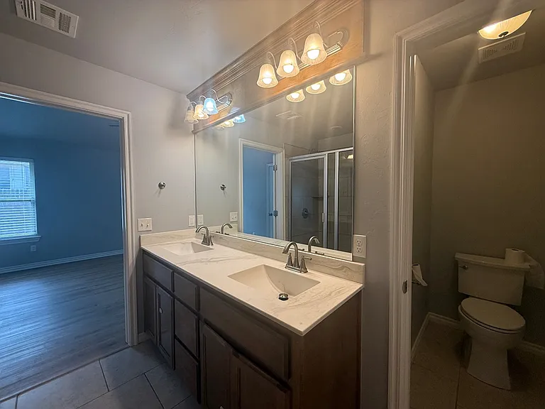 6605 NW 158th St — Photo 22