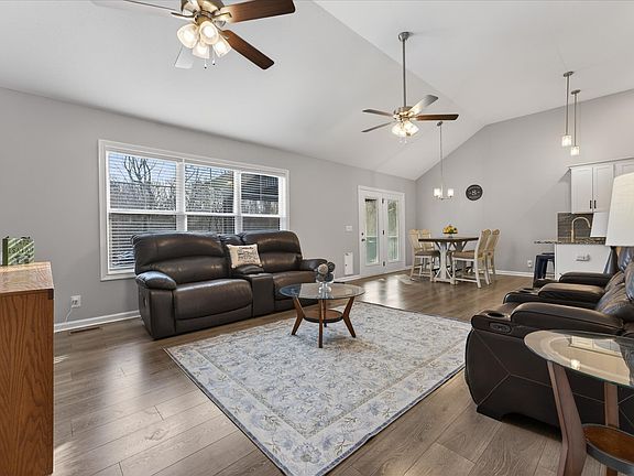 4th image of 1472 Isaiah Dr
