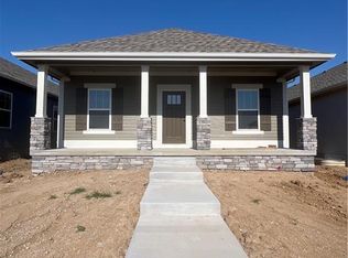 1600 Cottonwood Creek Ave #8, Kearney, MO 64060