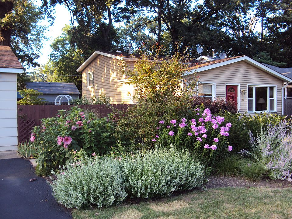 1st image of 204 Glenwood Dr