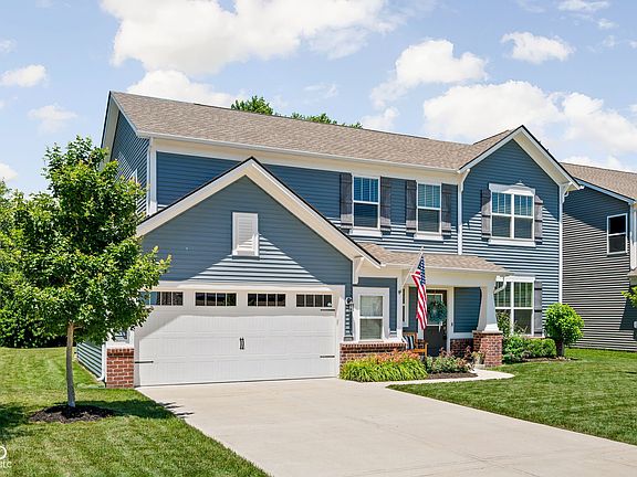 2nd image of 3838 Kensington Dr