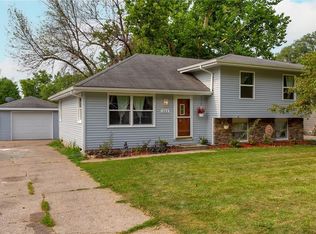 203 1st St NW, Bondurant, IA 50035