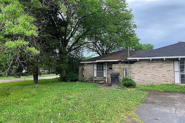 1st image of 8703 Rockcliff Dr