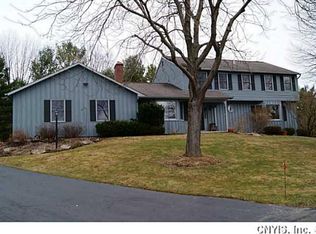 8206 Duvall Cir, Manlius, NY
