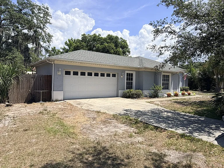 32550 Lakeshore Dr — Photo 1