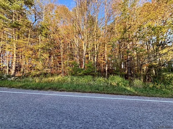 Causeway Dr, Friedens, PA 15541