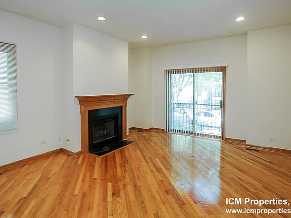 2nd image of 2715 N Wayne Ave #1E