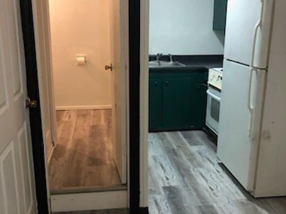 3rd image of 417 W Birch St