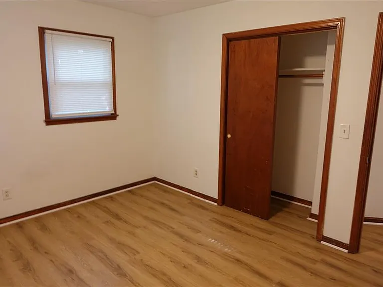 186 Zelma St SW — Photo 14
