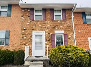 351 New Kent Rd, Blacksburg, VA 24060