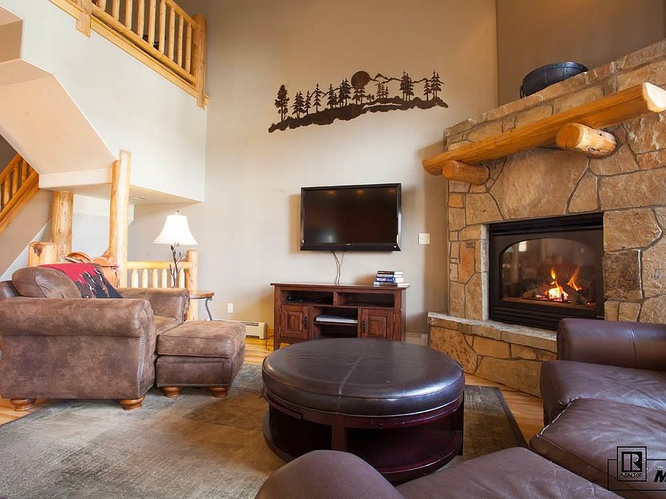 1st image of 1521 Flattop Cir