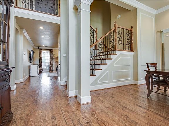 5th image of 6325 Glenhollow Dr