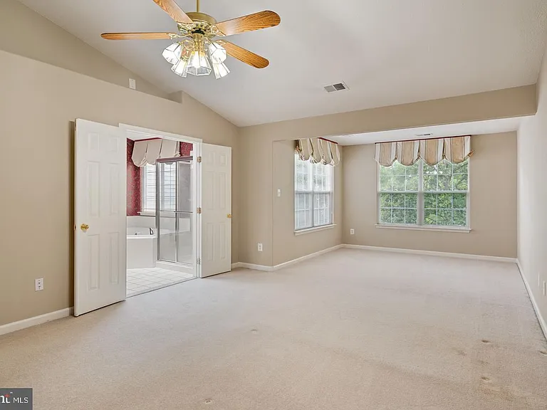 13280 Maple Creek Ln — Photo 40