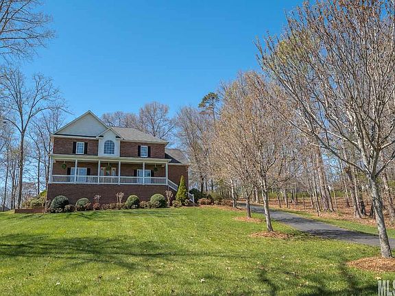 2nd image of 4212 Rainbow Hills Dr