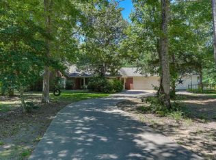7041 Pine Shadows Rd, Cleveland, TX 77328