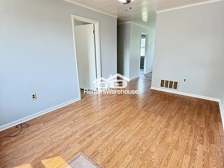 551 1st Ave #3 — Photo 5