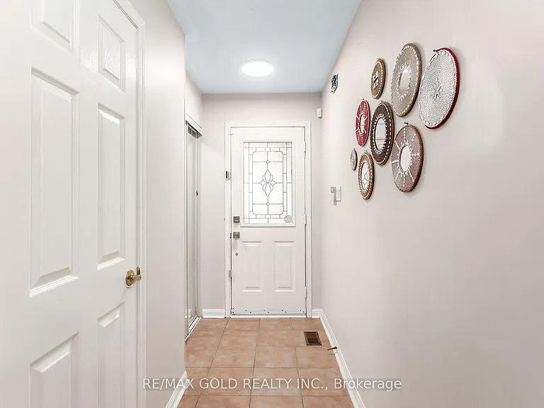 6900 Old Creditview Rd — Photo 6