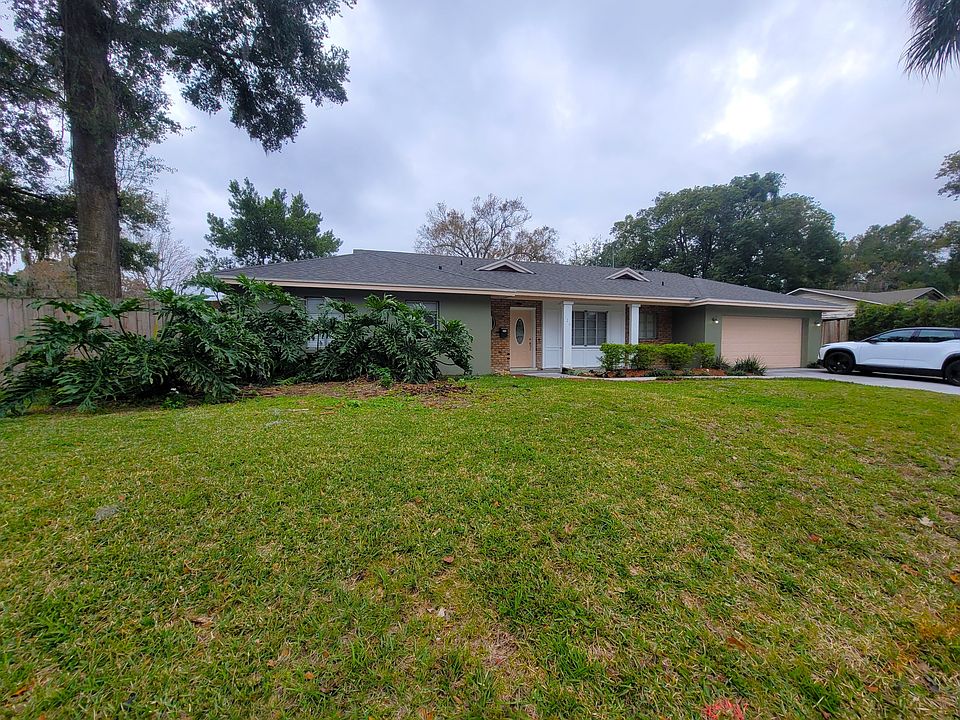 1st image of 120 Birchwood Dr