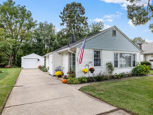 1418 Spruce St, La Porte, IN 46350