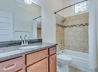 1040 Julia St, Saint Louis, MO 63104