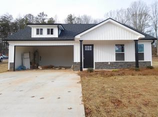 412 Wilkie Rd, Gaffney, SC 29340
