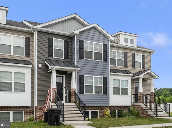 31 Moses Dr, Martinsburg, WV 25405