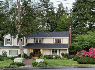 2220 Hillside Dr, Lake Oswego, OR 97034