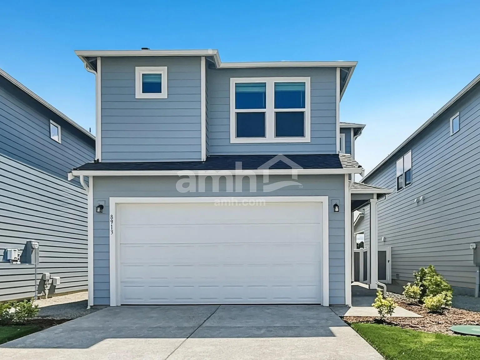 4 bed, 2.5 bath, 2007 sqft, $3,180 — Photo 1