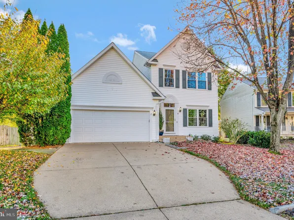 8 Saint Anthonys Ct, Stafford, VA 22556