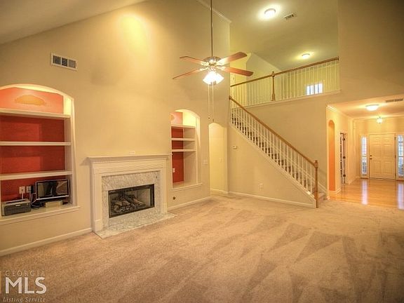 2nd image of 255 Brookview Pl
