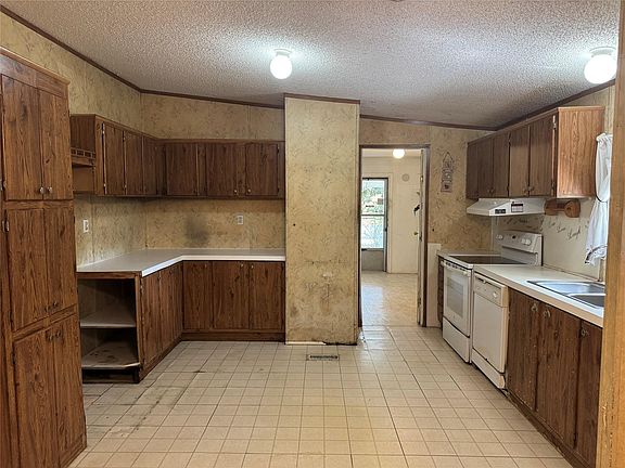 2nd image of 31 County Road 3794a