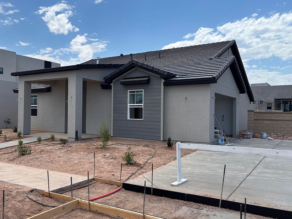2nd image of 549 W Canyon Pine Dr