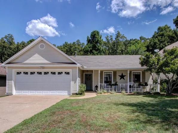 27 Prospect Trl, N Little Rock, AR 72118