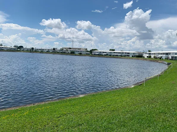 1114 Lake Ter, Boynton Beach, FL