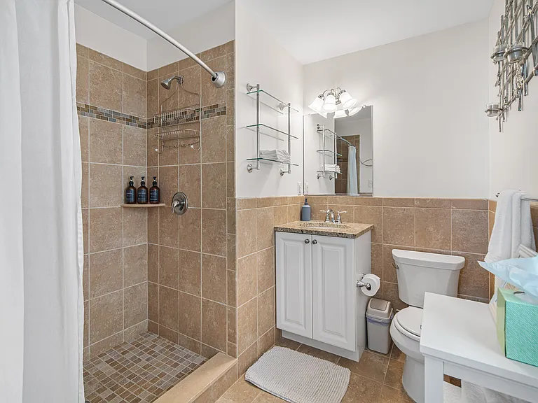 2720 Asbury Ave #1 — Photo 7