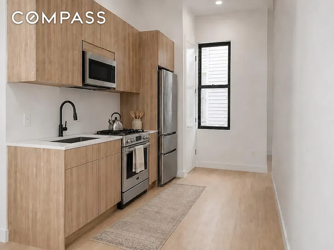 3 bed, 1.0 bath, $3,995 — Photo 4