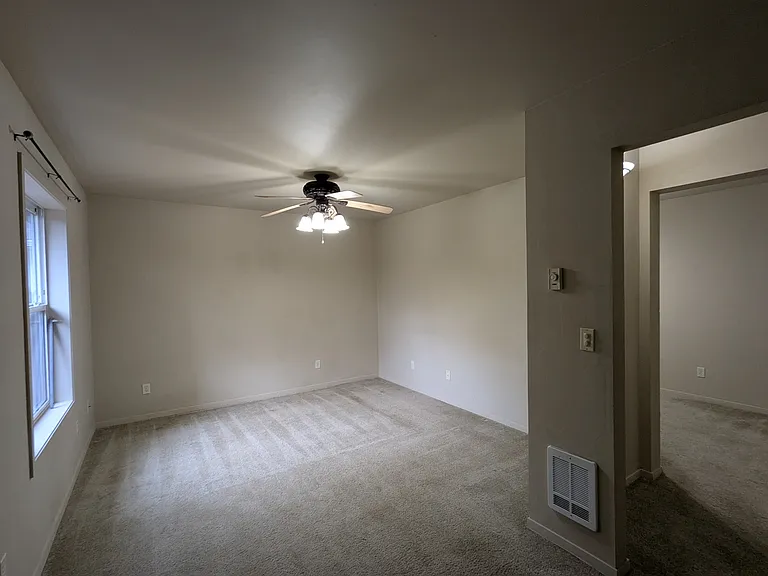 425 SE McKinley Ave #1 & 2-1 — Photo 44