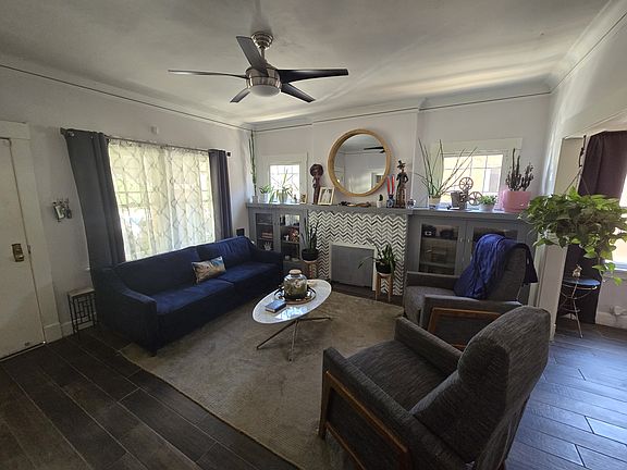 3rd image of 2923 Grant Ave