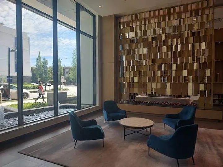 1 bed, 610 sqft, $2,400 — Photo 4